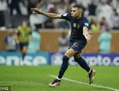 AYX SPORTS平台-姆巴佩低迷不令皇马球迷担忧